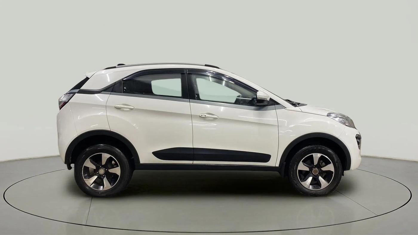 2018 Tata NEXON XZ PLUS PETROL, Petrol, Manual, 72,283 km, Right Side View