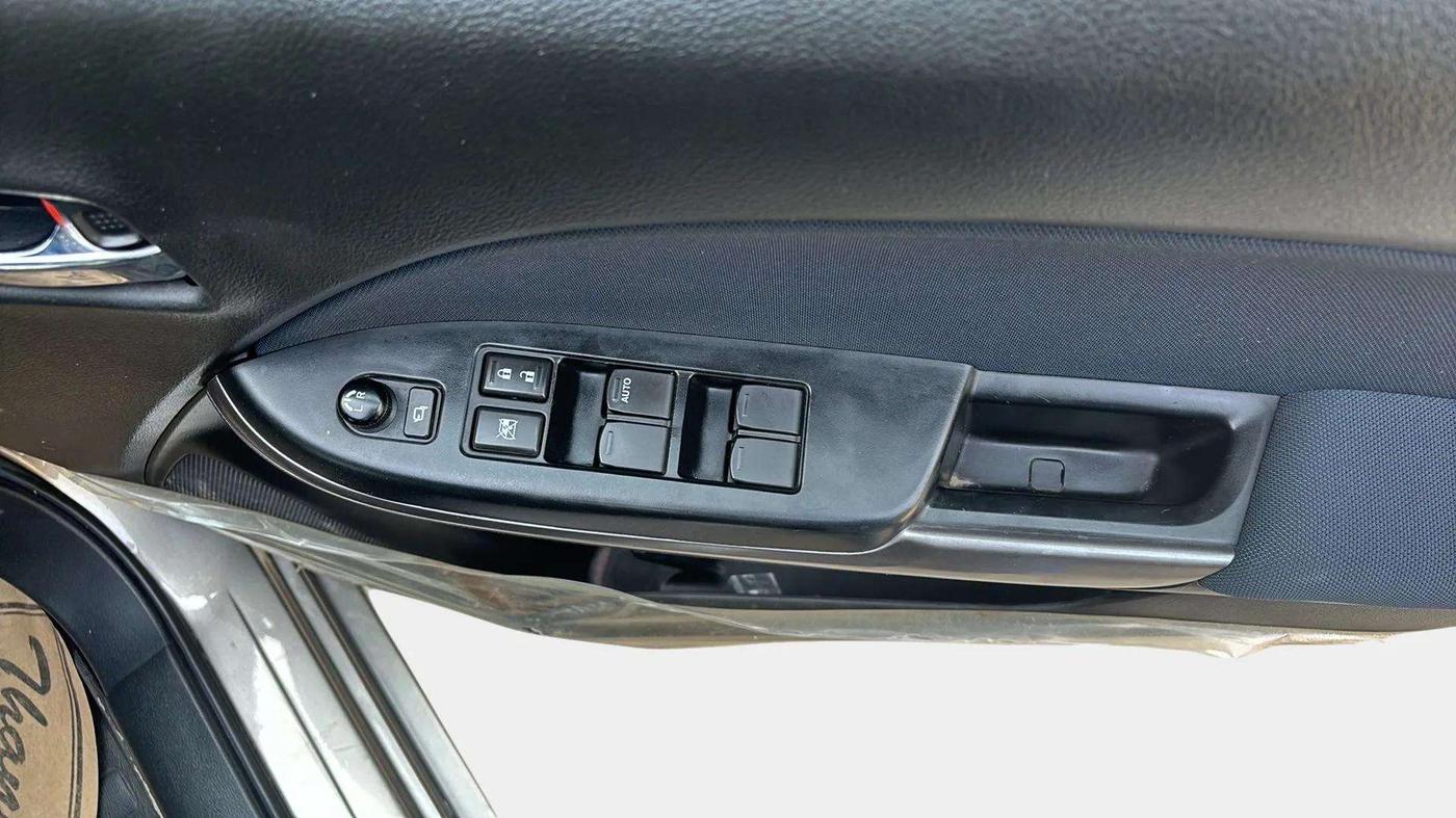 2021 Maruti Baleno ZETA PETROL 1.2, Petrol, Manual, 17,225 km, Driver Side Door Panels Control