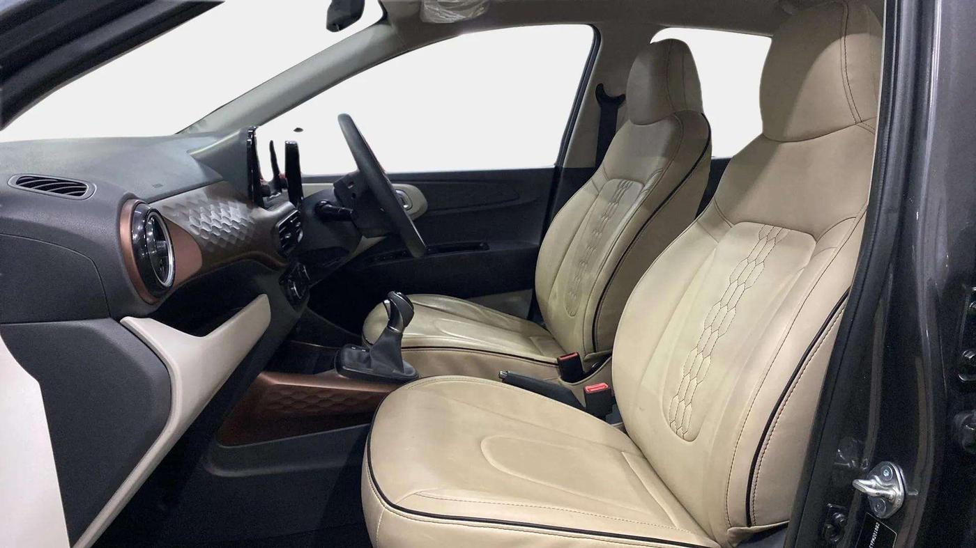 2023 Hyundai AURA SX PLUS 1.2 AMT, Petrol, Automatic, 5,271 km, Right Side Front Door Cabin