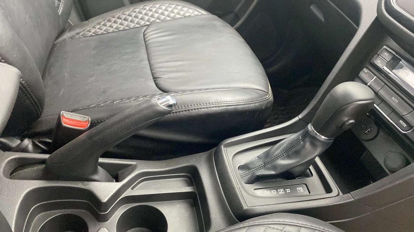 2020 Maruti Vitara Brezza ZXI PLUS AT SHVS, Petrol, Automatic, 8,393 km, Gear Lever