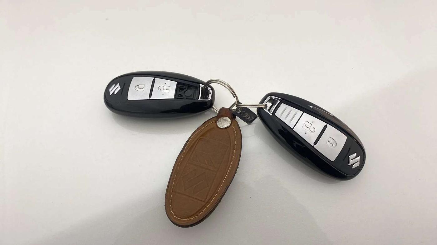2020 Maruti Vitara Brezza ZXI PLUS AT SHVS, Petrol, Automatic, 8,393 km, Key Close Up