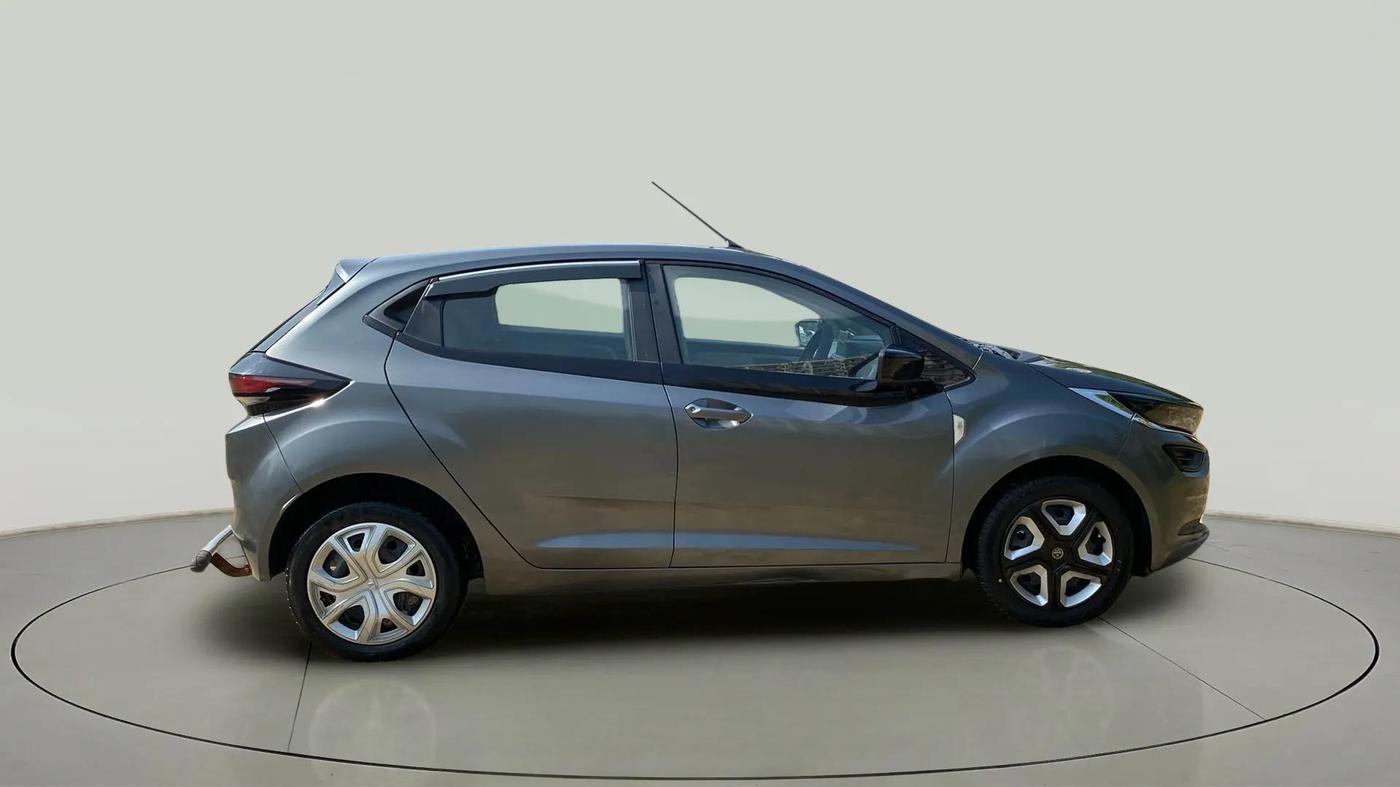 2022 Tata ALTROZ XM PLUS PETROL, Petrol, Manual, 30,890 km, Right Side View