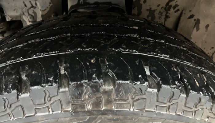 2022 Mahindra Thar LX PETROL HT 4WD AT, Petrol, Automatic, 57,195 km, Left Front Tyre Tread