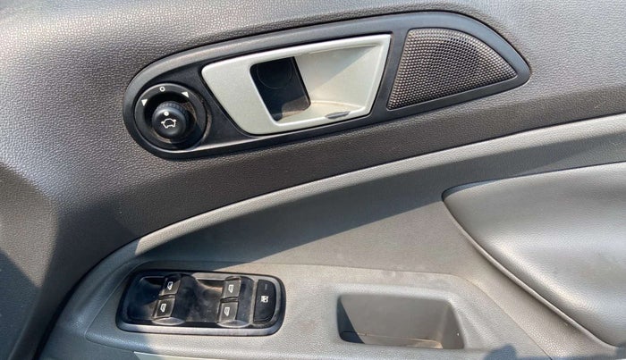2014 Ford Ecosport TITANIUM 1.5L DIESEL, Diesel, Manual, 99,245 km, Driver Side Door Panels Control