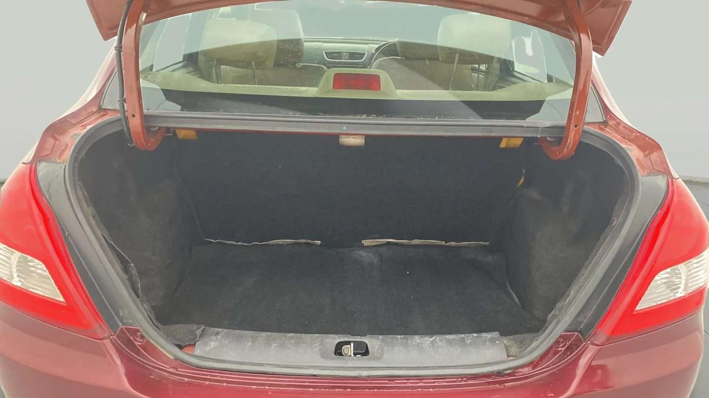 2015 Maruti Swift Dzire VXI, Petrol, Manual, 73,175 km, Boot Inside