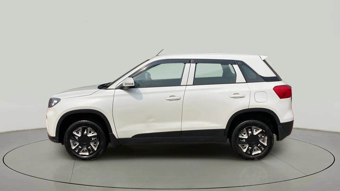 2022 Maruti Vitara Brezza LXI, Petrol, Manual, 10,011 km, Left Side