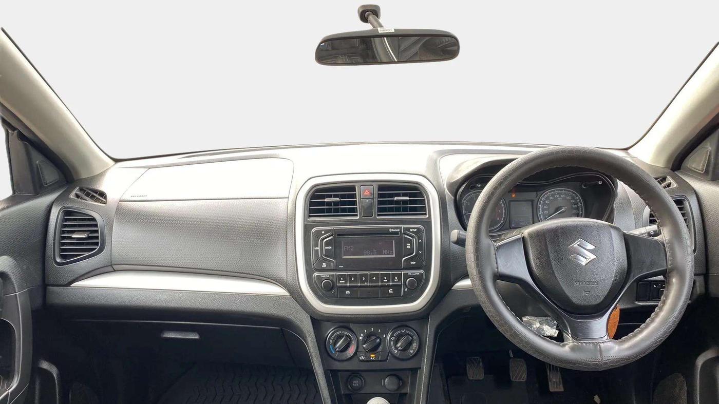 2022 Maruti Vitara Brezza LXI, Petrol, Manual, 10,011 km, Dashboard