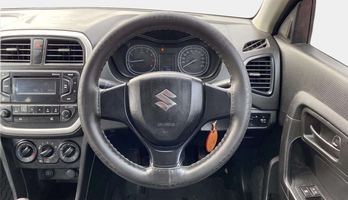 2022 Maruti Vitara Brezza LXI, Petrol, Manual, 10,011 km, Steering Wheel Close Up