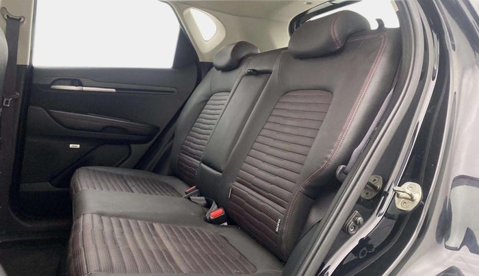 2020 KIA SONET GTX PLUS 1.0 IMT, Petrol, Manual, 32,944 km, Right Side Rear Door Cabin