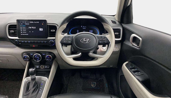 2023 Hyundai VENUE SX (O) 1.0 TURBO DCT, Petrol, Automatic, 16,897 km, Steering Wheel Close Up