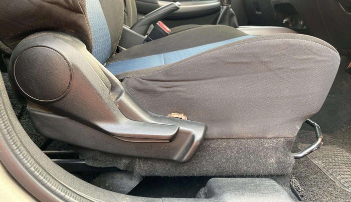 2019 Maruti Baleno DELTA DIESEL 1.3, Diesel, Manual, 87,262 km, Driver Side Adjustment Panel