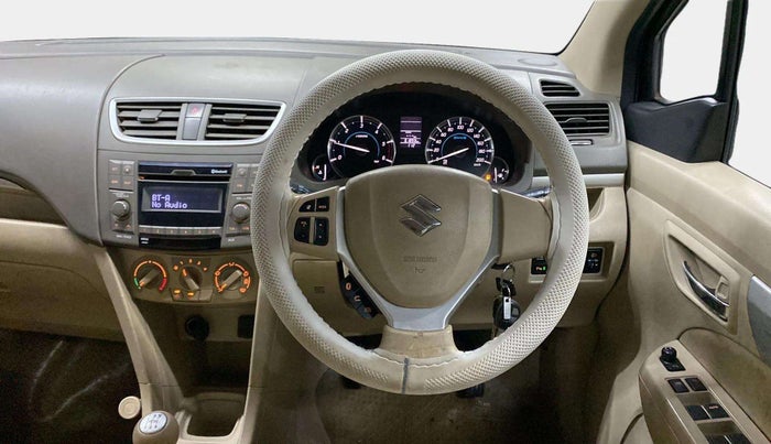 2016 Maruti Ertiga VDI SHVS, Diesel, Manual, 61,867 km, Steering Wheel Close Up