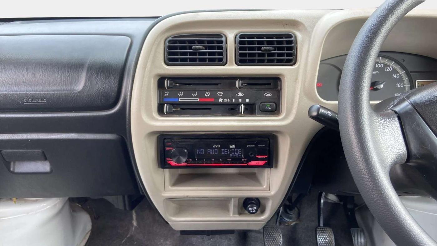 2022 Maruti Eeco 5 STR AC (O), Petrol, Manual, 11,982 km, Air Conditioner