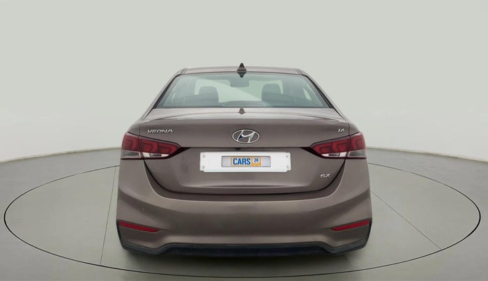 2018 Hyundai Verna 1.6 VTVT SX O, Petrol, Manual, 53,248 km, Back/Rear