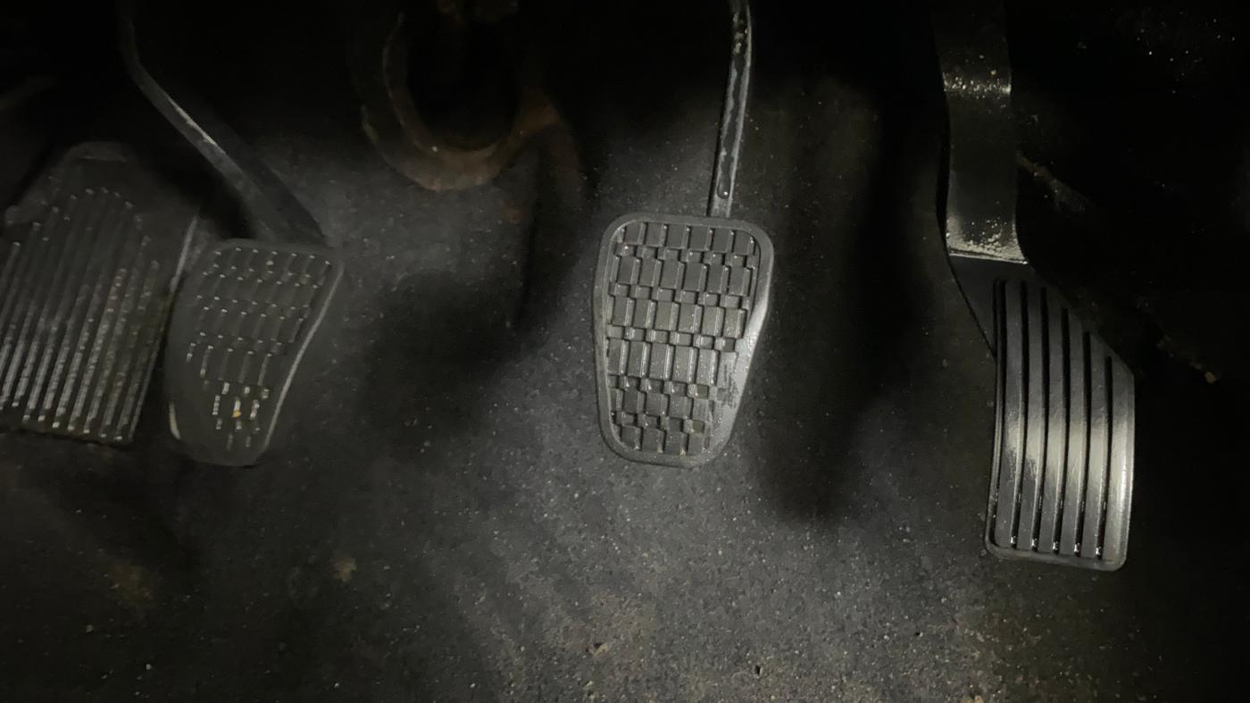 2018 Tata NEXON XE PETROL, Petrol, Manual, 84,911 km, Pedals