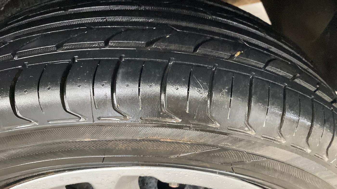 2018 Tata NEXON XE PETROL, Petrol, Manual, 84,911 km, Left Rear Tyre Tread