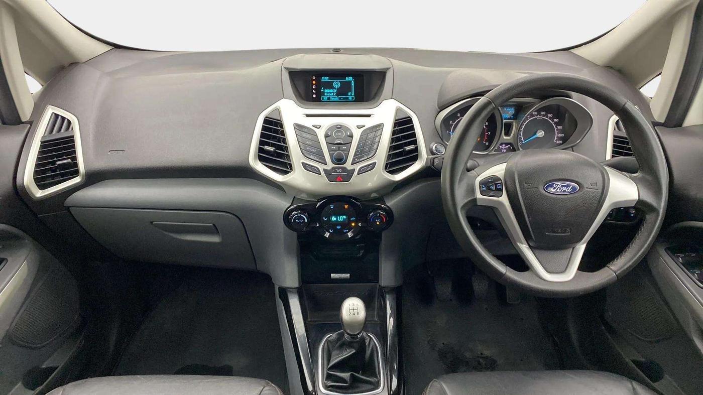 2015 Ford Ecosport TITANIUM+ 1.0L ECOBOOST, Petrol, Manual, 1,08,945 km, Dashboard