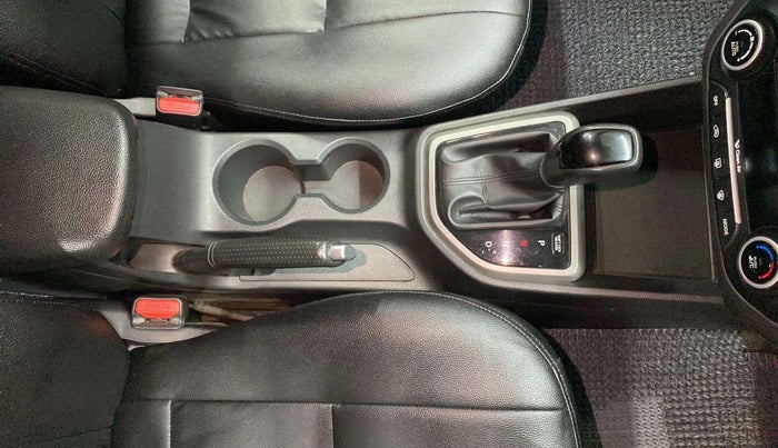 2017 Hyundai Creta SX PLUS AT 1.6 PETROL, Petrol, Automatic, 82,050 km, Gear Lever