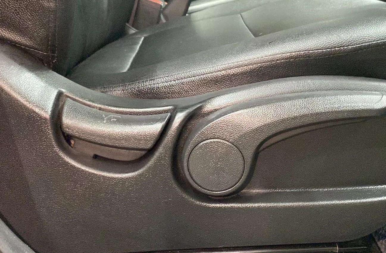 2017 Hyundai Creta SX PLUS AT 1.6 PETROL, Petrol, Automatic, 82,050 km, Driver Side Adjustment Panel