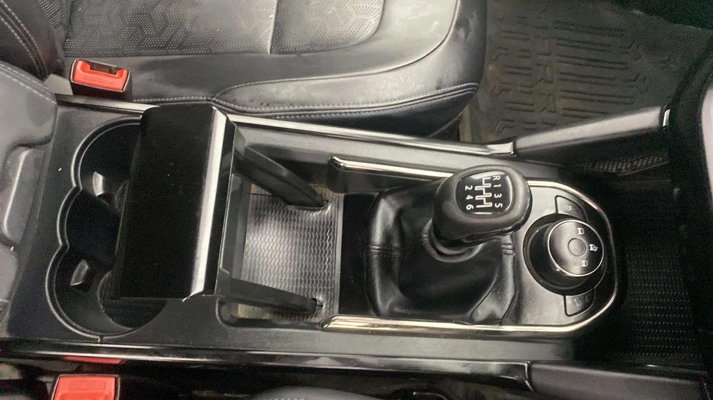 2022 Tata Harrier XZ PLUS 2.0L DARK EDITION, Diesel, Manual, 18,669 km, Gear Lever