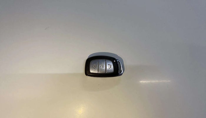 2014 Hyundai Grand i10 SPORTZ 1.2 KAPPA VTVT, Petrol, Manual, 90,576 km, Key Close Up