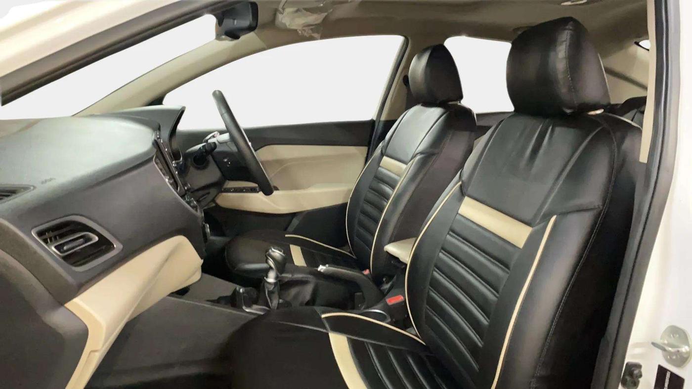 2021 Hyundai Verna SX 1.5 VTVT, Petrol, Manual, 56,306 km, Right Side Front Door Cabin