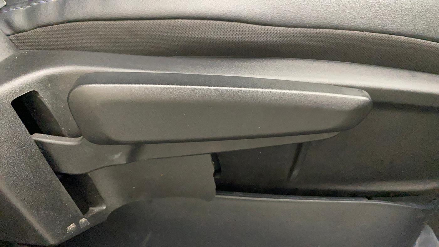 2022 Tata ALTROZ XZA PLUS DARK EDTION, Petrol, Automatic, 34,744 km, Driver Side Adjustment Panel