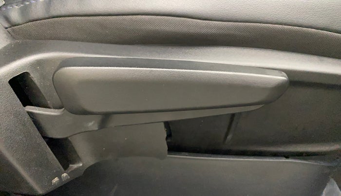 2022 Tata ALTROZ XZA PLUS DARK EDTION, Petrol, Automatic, 34,744 km, Driver Side Adjustment Panel