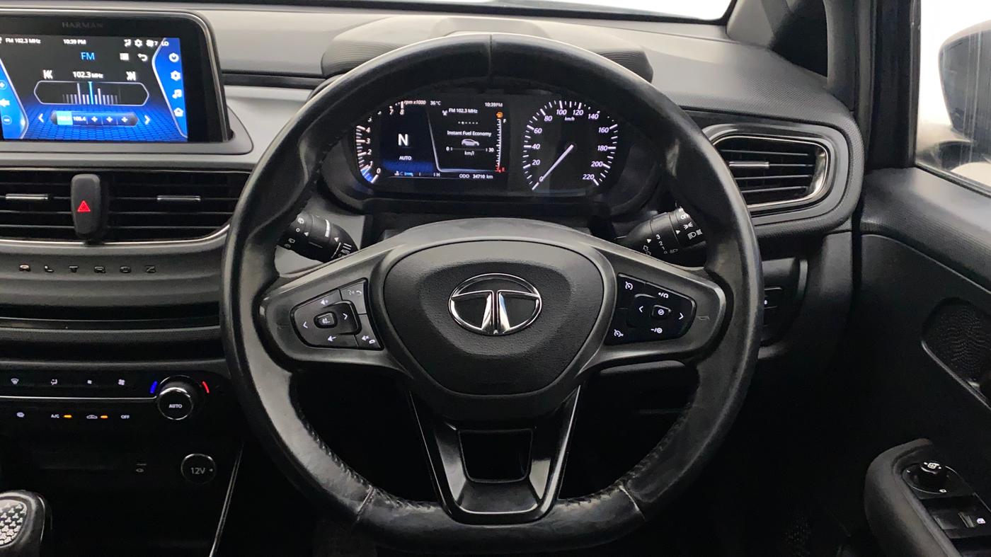 2022 Tata ALTROZ XZA PLUS DARK EDTION, Petrol, Automatic, 34,744 km, Steering Wheel Close Up