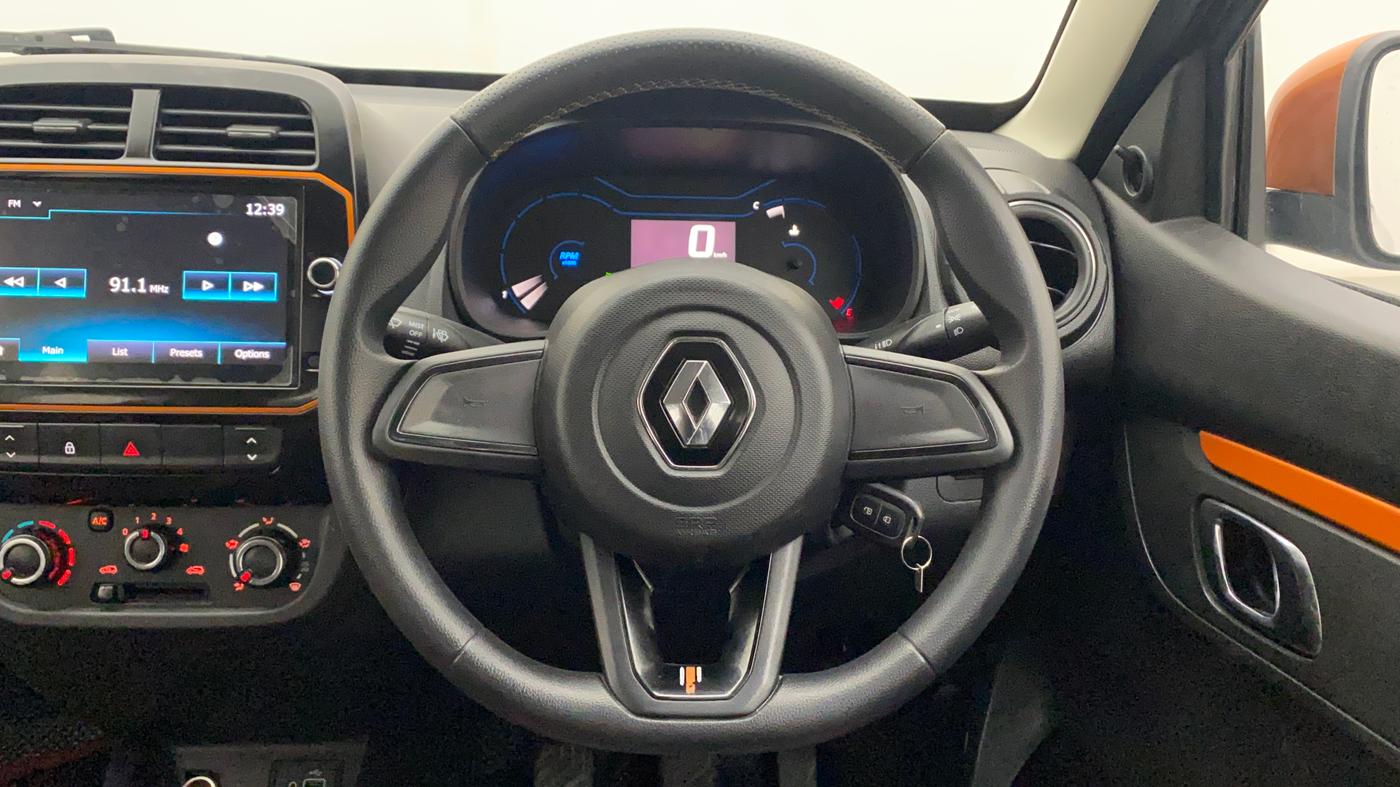 2021 Renault Kwid CLIMBER 1.0 (O), Petrol, Manual, 18,863 km, Steering Wheel Close Up