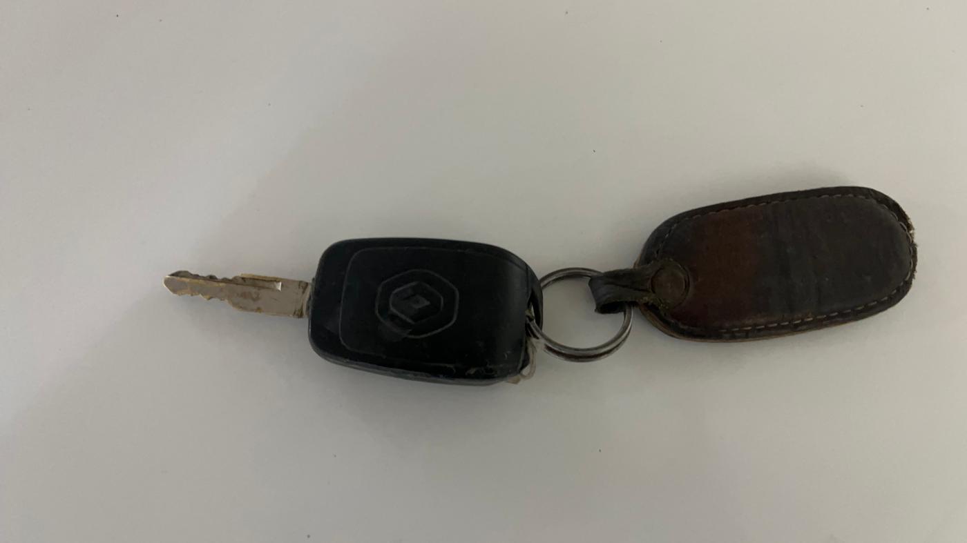 2017 Renault Kwid RXL, Petrol, Manual, 75,750 km, Key Close Up