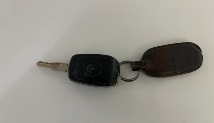 2017 Renault Kwid RXL, Petrol, Manual, 75,738 km, Key Close Up