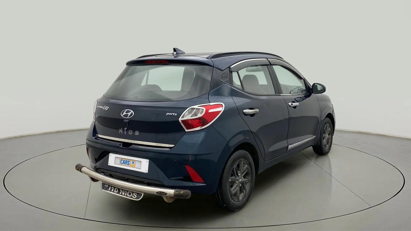 2020 Hyundai GRAND I10 NIOS SPORTZ 1.2 KAPPA VTVT, Petrol, Manual, 27,221 km, Right Back Diagonal