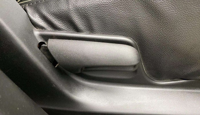 2015 Maruti Swift LXI (O), Petrol, Manual, 86,256 km, Driver Side Adjustment Panel