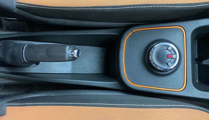2020 Renault Kwid CLIMBER 1.0 AMT (O), Petrol, Automatic, 29,593 km, Gear Lever