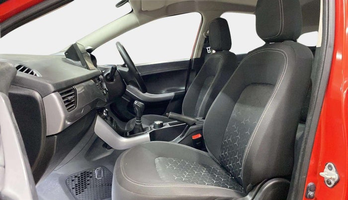 2021 Tata NEXON XM SUNROOF PETROL, Petrol, Manual, 19,828 km, Right Side Front Door Cabin