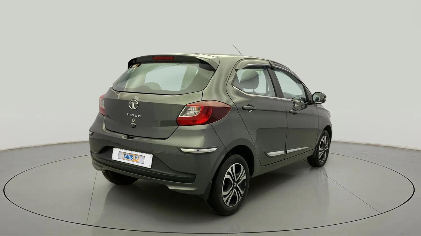 2022 Tata Tiago XT PETROL, Petrol, Manual, 30,302 km, Right Back Diagonal