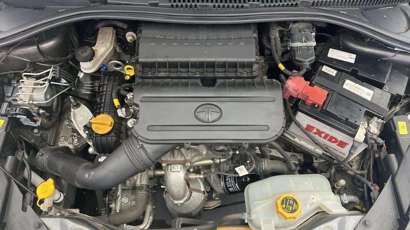 2022 Tata Tiago XT PETROL, Petrol, Manual, 30,302 km, Open Bonet