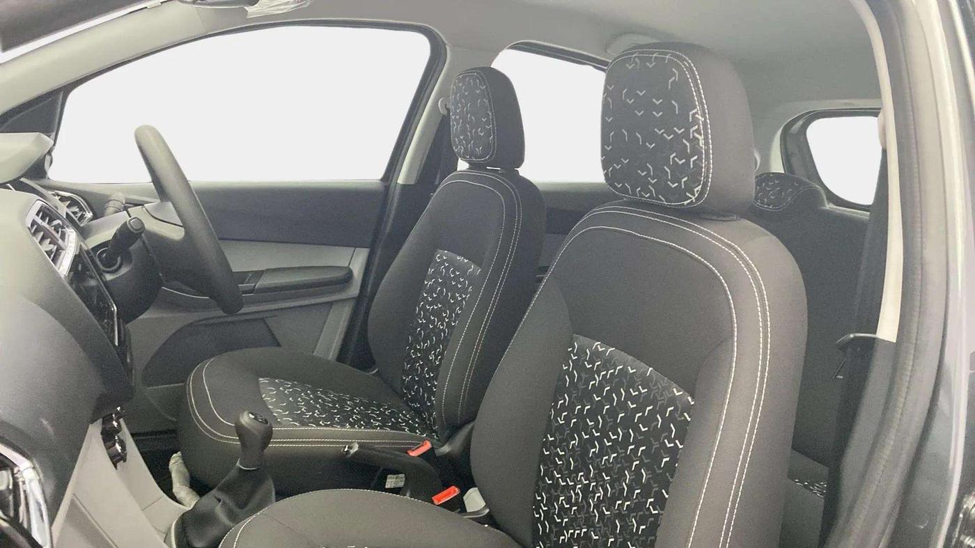 2022 Tata Tiago XT PETROL, Petrol, Manual, 30,302 km, Right Side Front Door Cabin