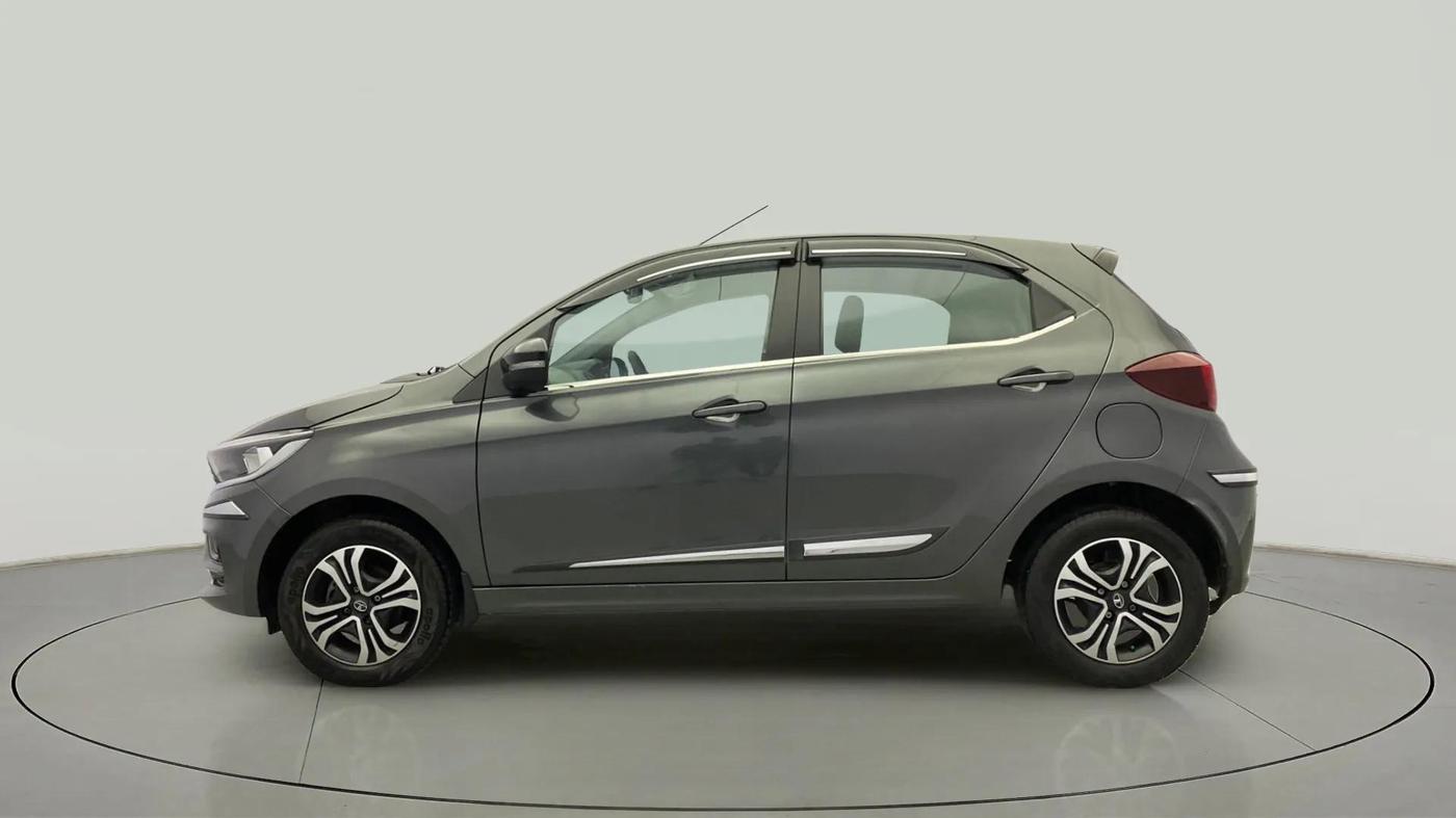 2022 Tata Tiago XT PETROL, Petrol, Manual, 30,302 km, Left Side
