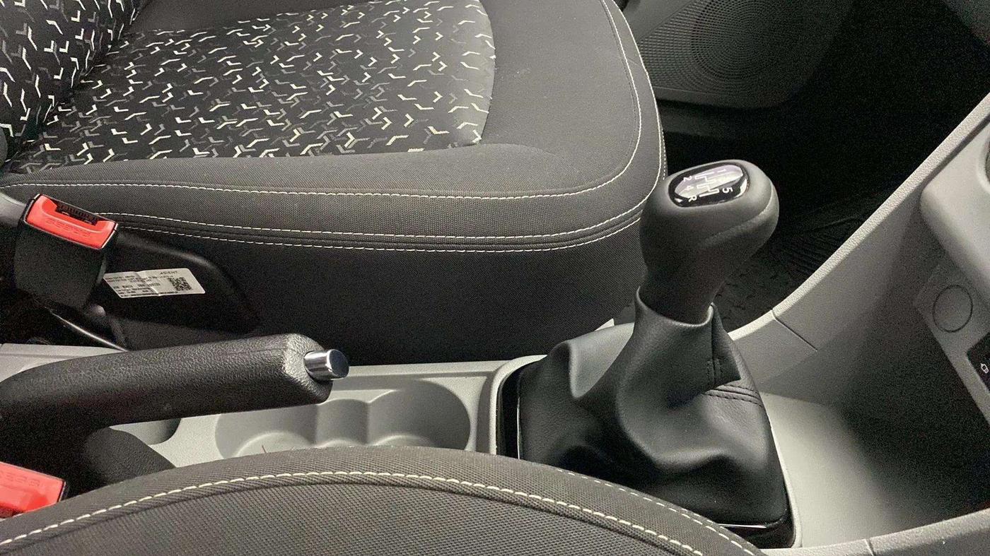 2022 Tata Tiago XT PETROL, Petrol, Manual, 30,302 km, Gear Lever