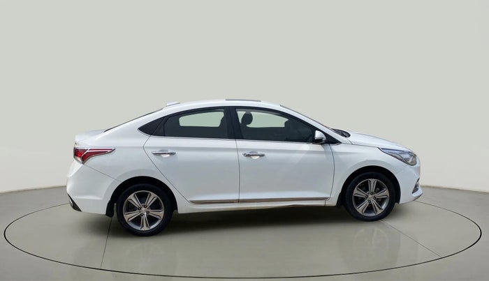 2018 Hyundai Verna 1.6 VTVT SX O, Petrol, Manual, 33,937 km, Right Side View