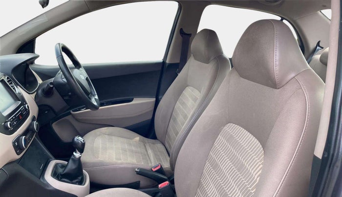 2018 Hyundai Xcent SX 1.2 (O), Petrol, Manual, 38,704 km, Right Side Front Door Cabin