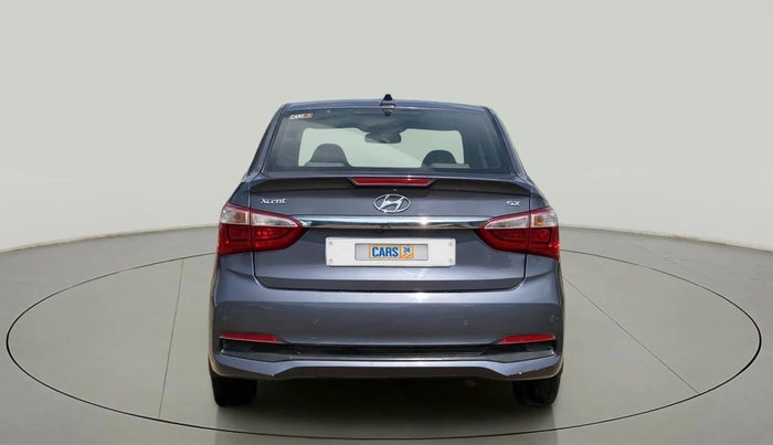 2018 Hyundai Xcent SX 1.2 (O), Petrol, Manual, 38,704 km, Back/Rear