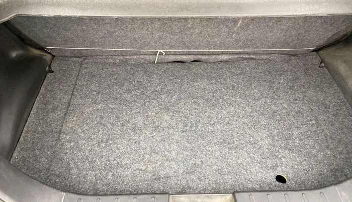 2019 Maruti Alto VXI, Petrol, Manual, 21,452 km, Boot Inside