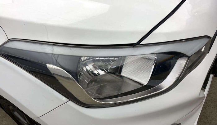 2020 Hyundai Elite i20 SPORTZ PLUS 1.2, Petrol, Manual, 89,032 km, Right headlight - Minor scratches