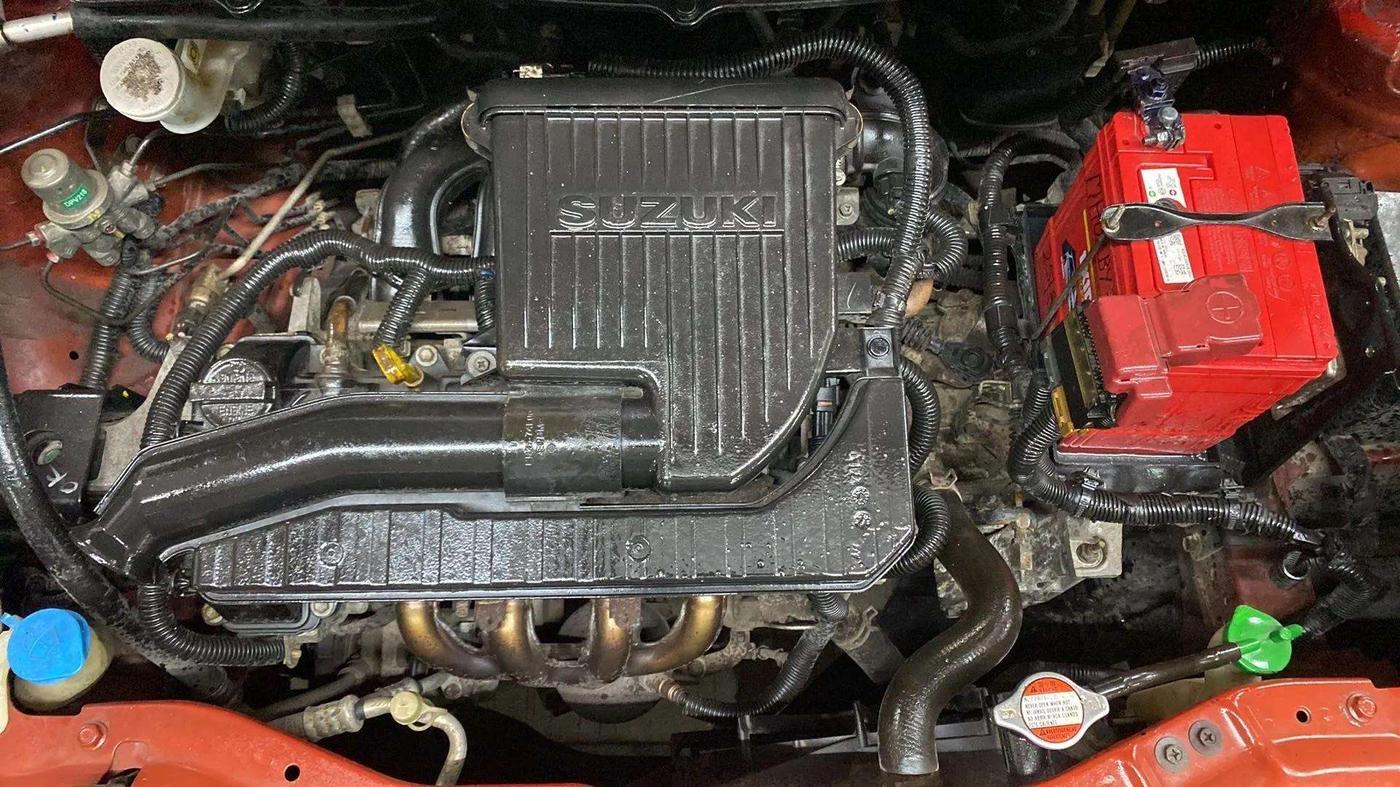 2015 Maruti Swift VXI, Petrol, Manual, 29,728 km, Open Bonet