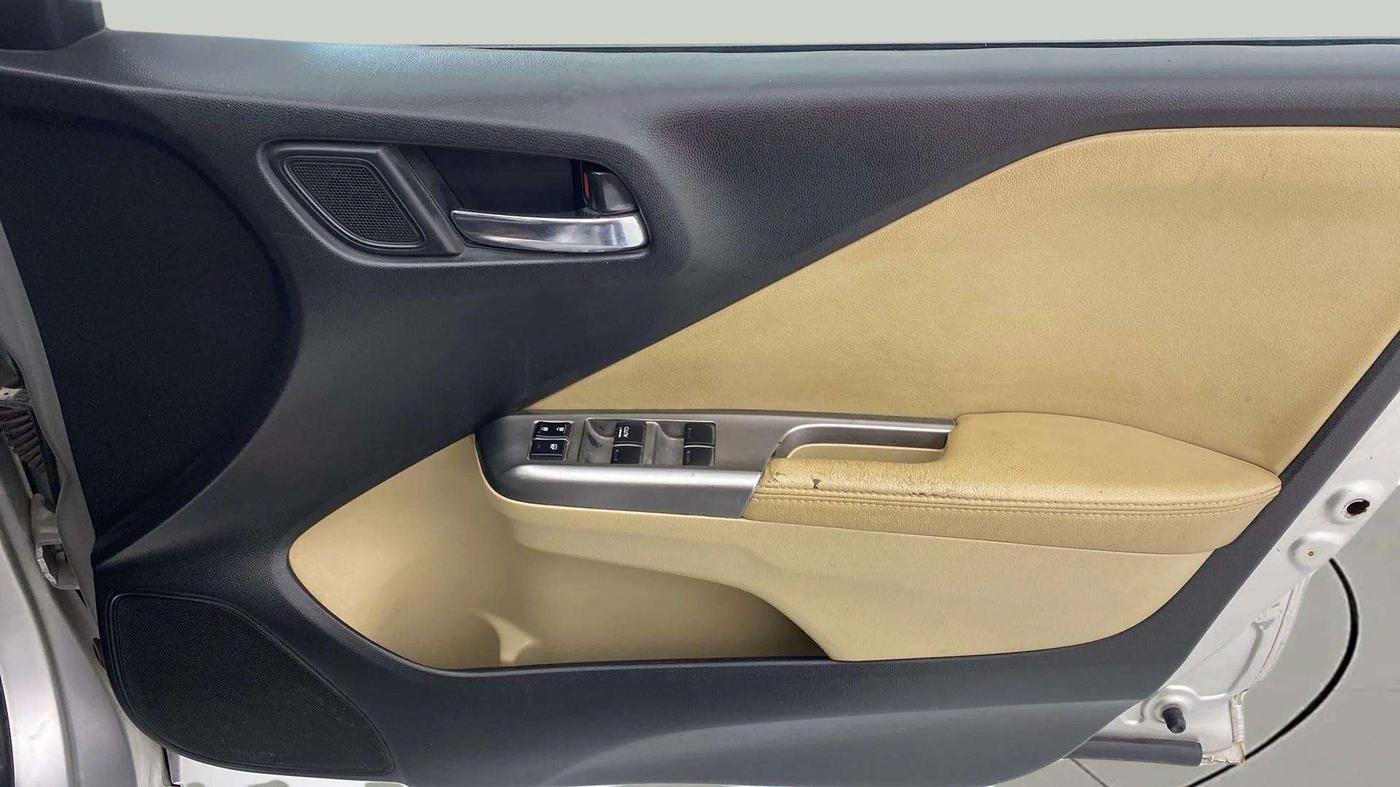 2015 Honda City 1.5L I-VTEC VX CVT, Petrol, Automatic, 91,716 km, Driver Side Door Panels Control