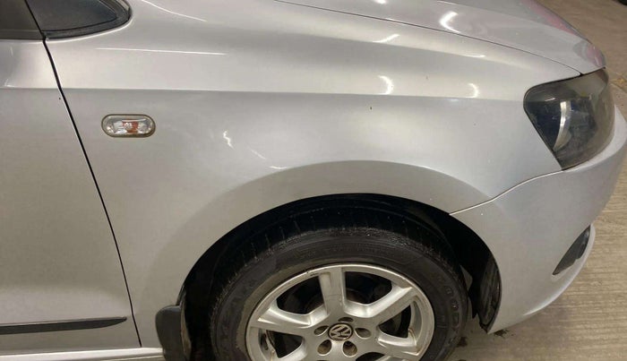 2014 Volkswagen Vento HIGHLINE PETROL AT, Petrol, Automatic, 69,053 km, Right fender - Paint has minor damage