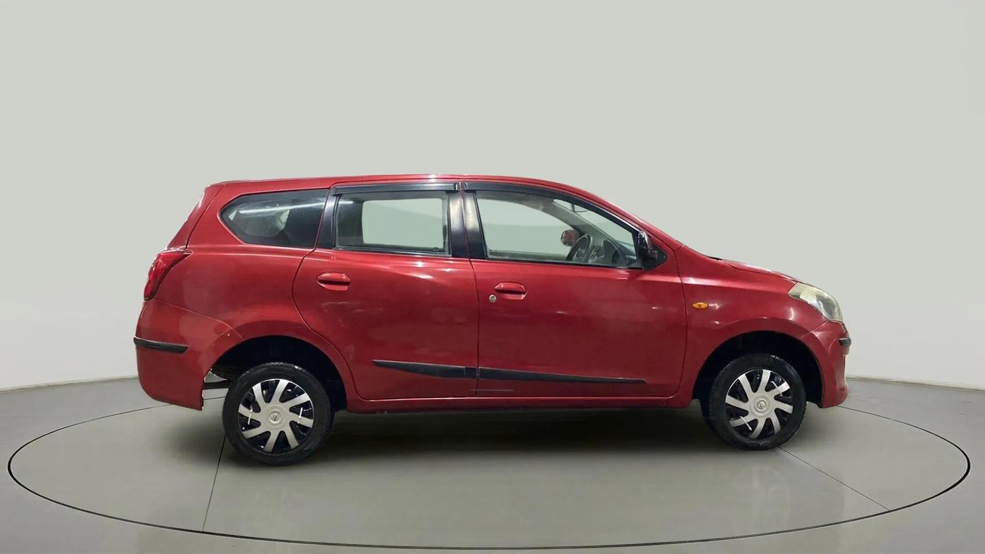 2017 Datsun Go Plus T, Petrol, Manual, 34,082 km, Right Side View